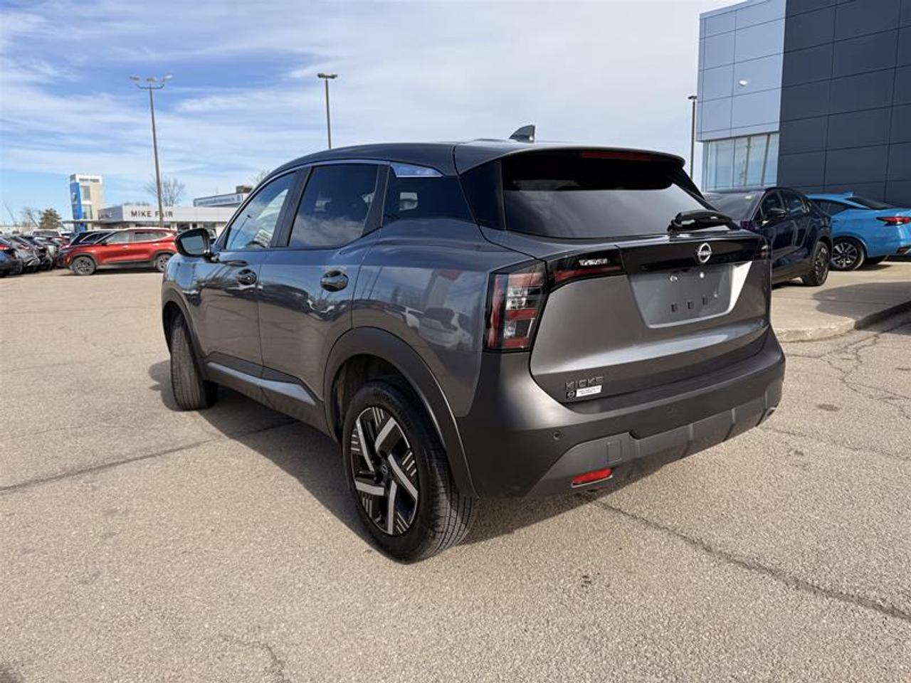 2025 Nissan Kicks SV FWD Photo