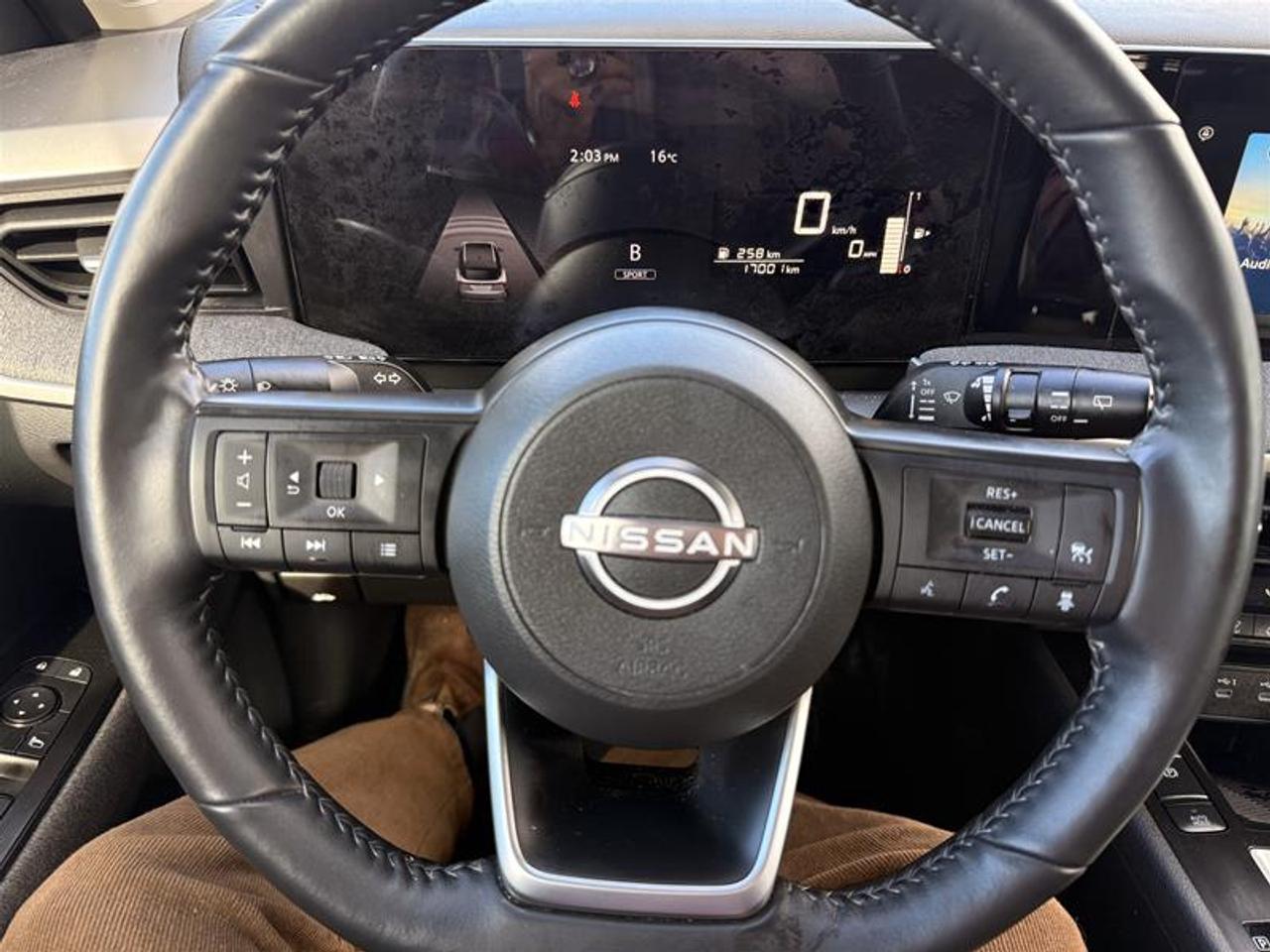 2025 Nissan Kicks SV FWD Photo