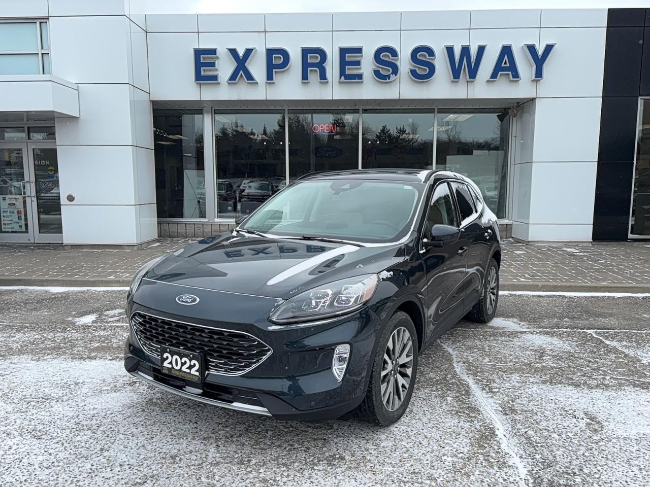 Used 2022 Ford Escape LOCAL TRADE! LOADED TITANIUM HYBRID! LOW KM'S! for sale in New Hamburg, ON