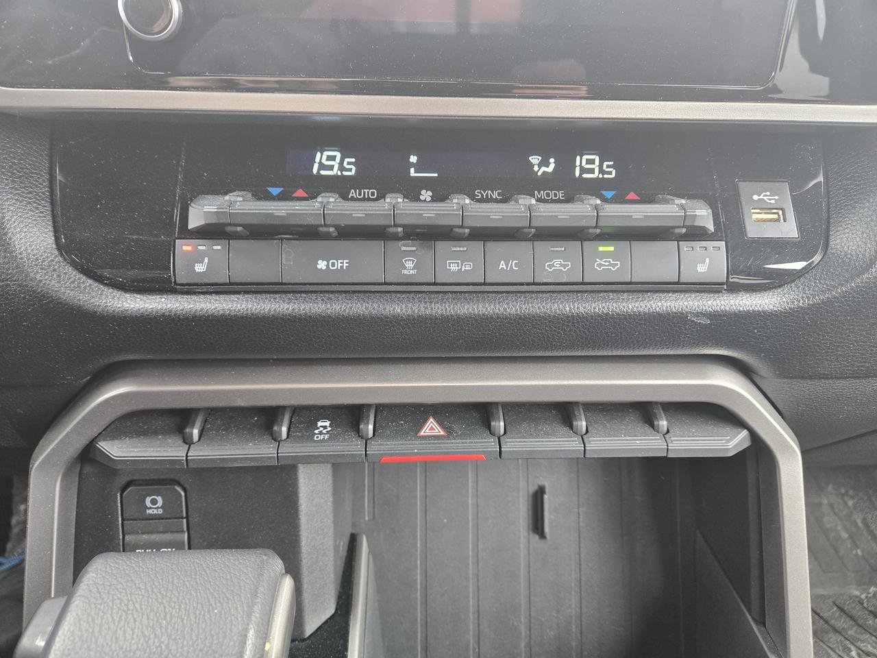 2025 Toyota Tundra SR Photo