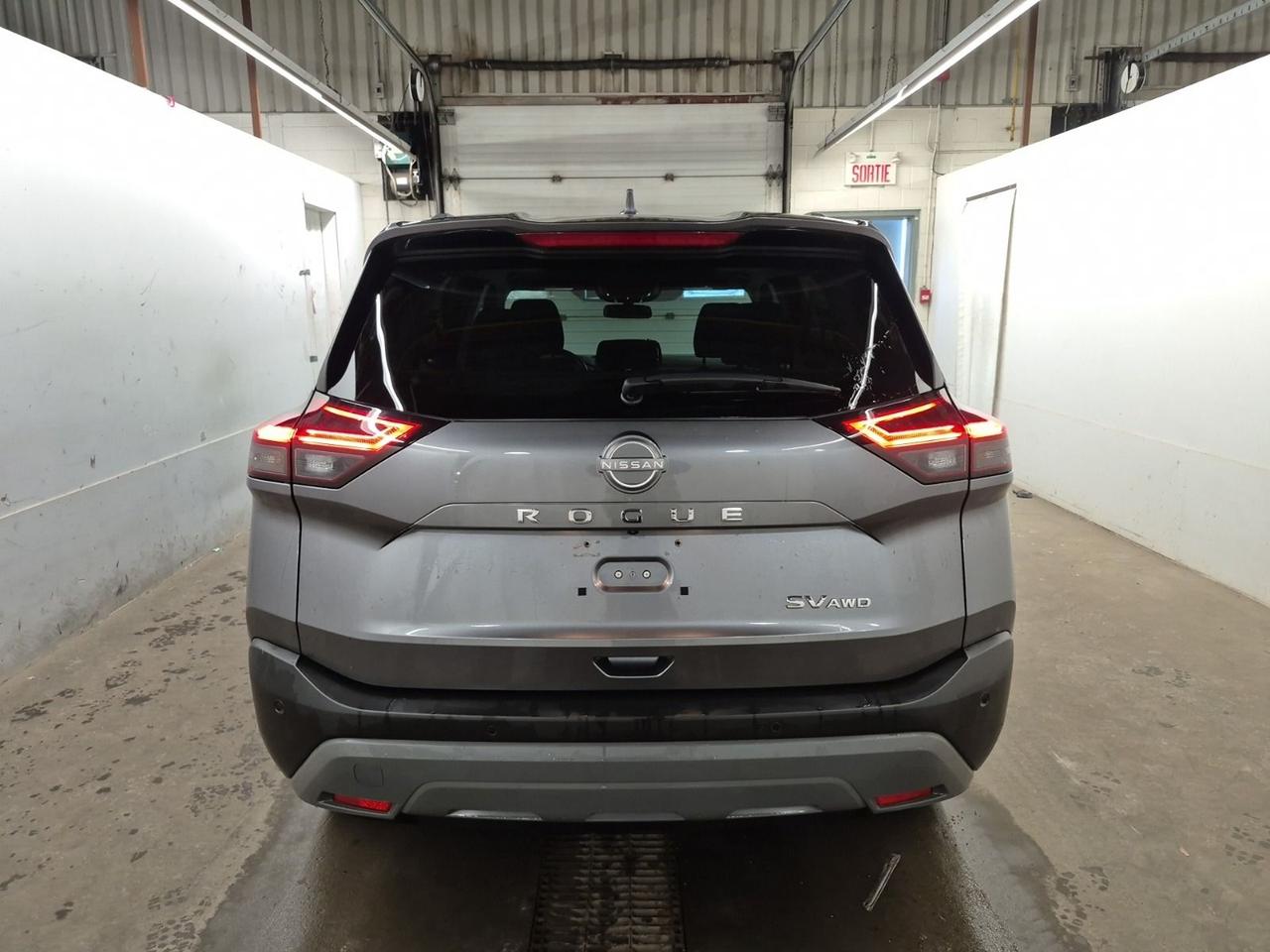 2023 Nissan Rogue SV Photo2