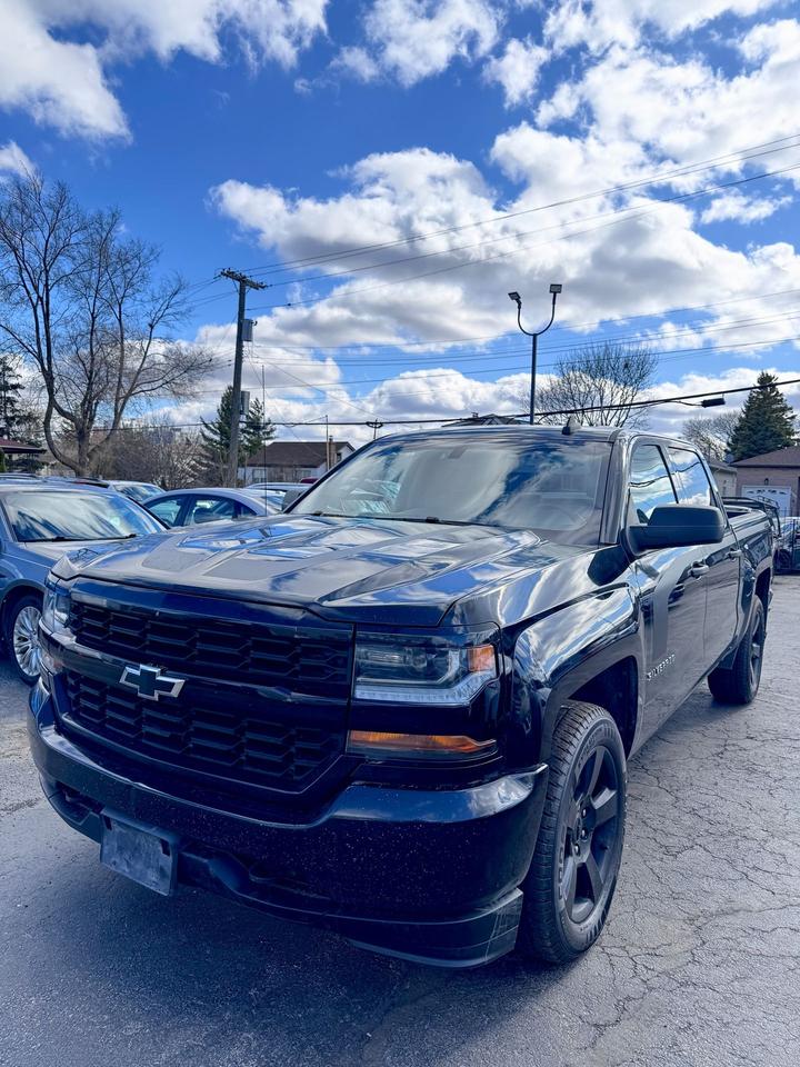 Used 2018 Chevrolet Silverado 1500 4WD Crew Cab 143.5