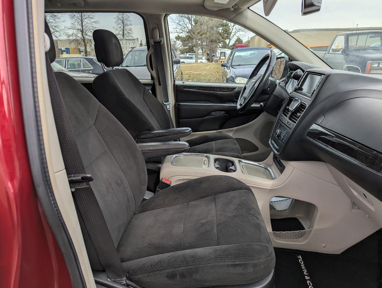 2013 Chrysler Town & Country "TOURING edition SPORT" certified+FREE 6M warranty Photo