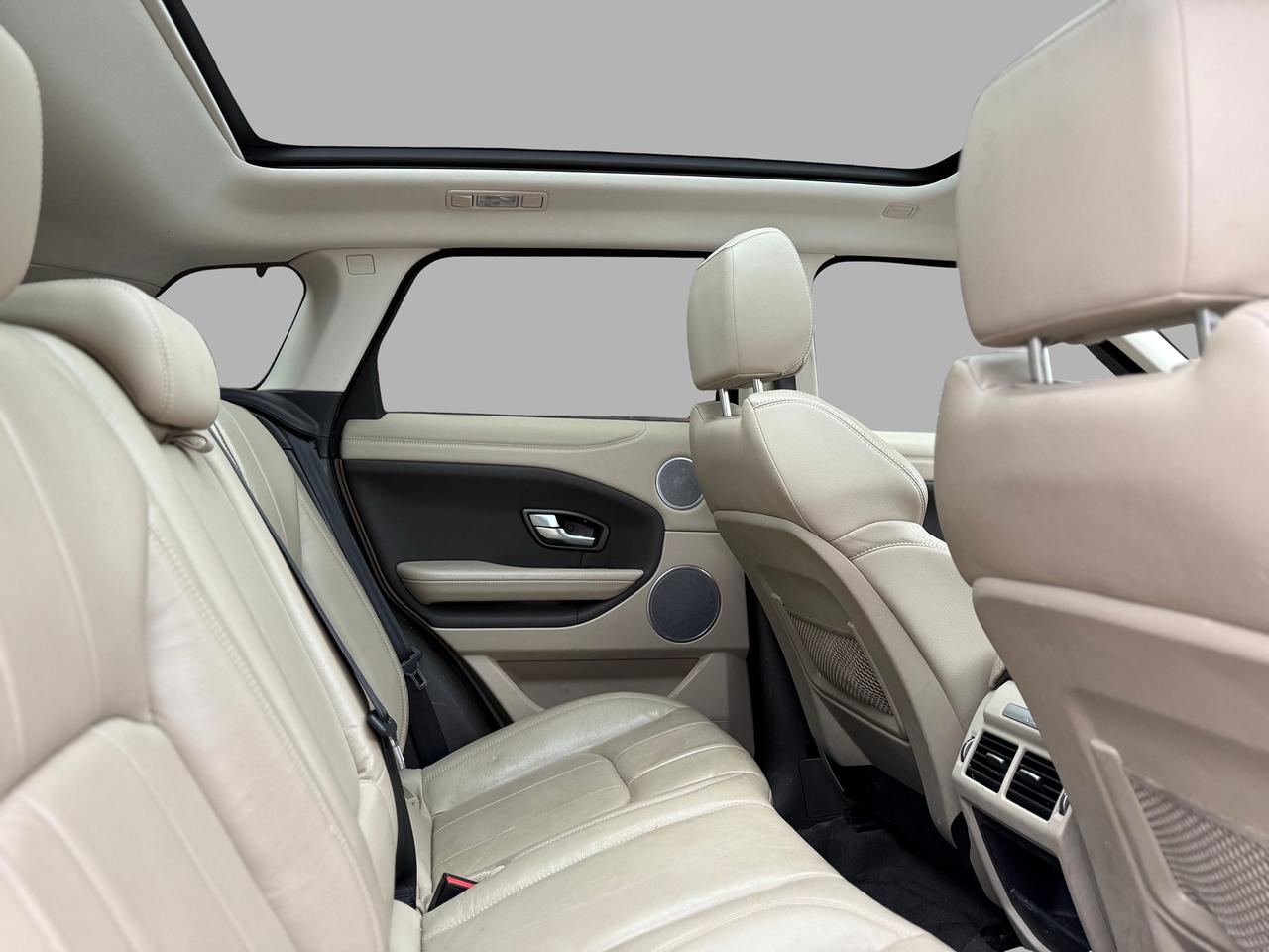 2017 Land Rover Range Rover Evoque SE 4WD Photo