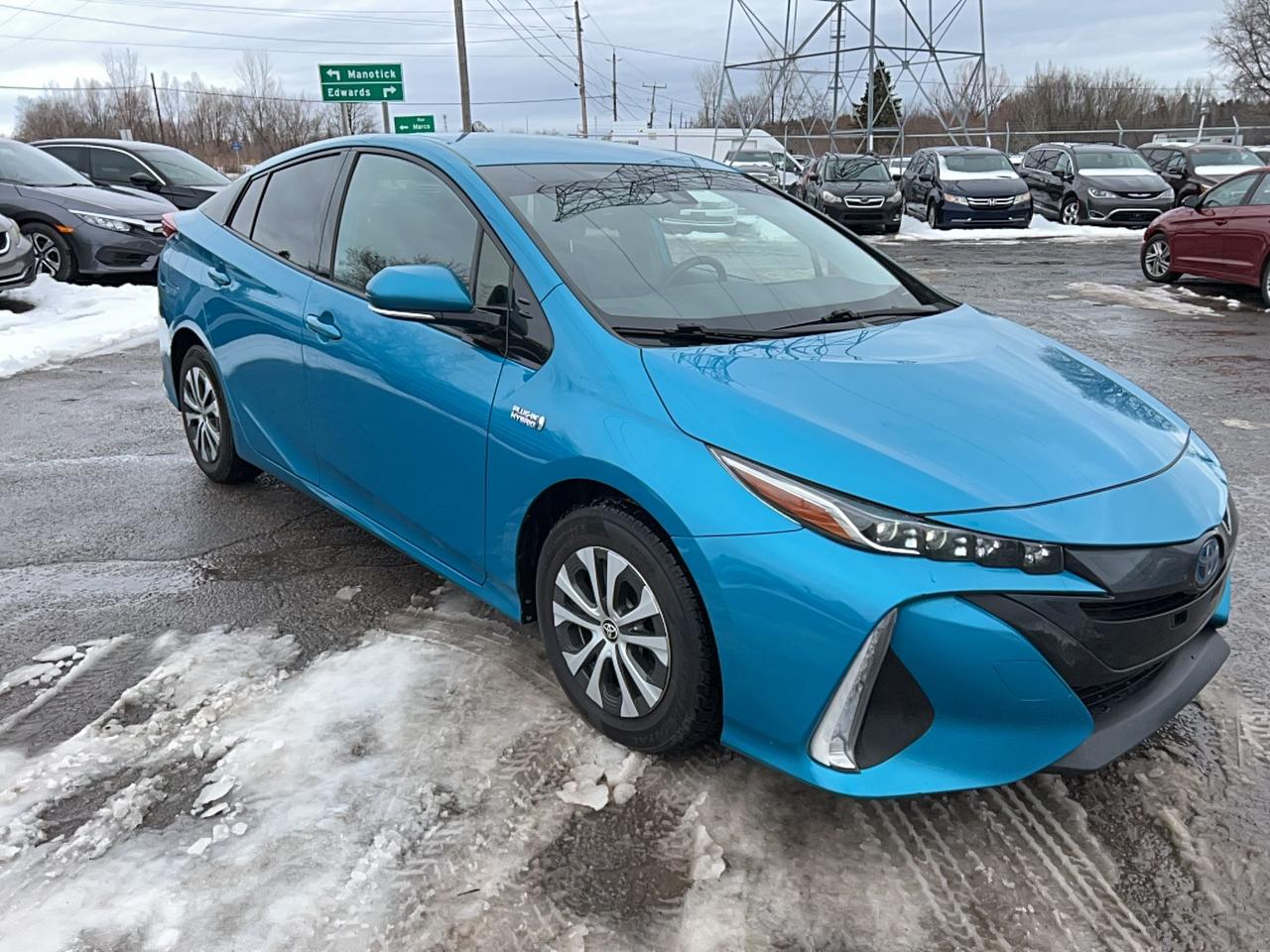 2020 Toyota Prius Prime Le Photo