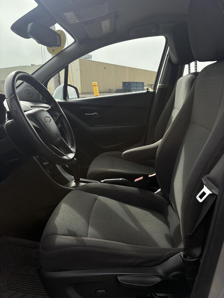 2019 Chevrolet Trax LS Photo