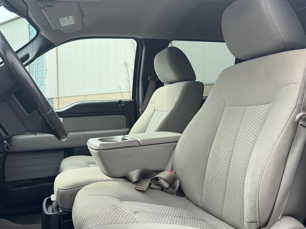 2009 Ford F-150 XLT **ONE OWNER**CLEAN CARFAX** Photo