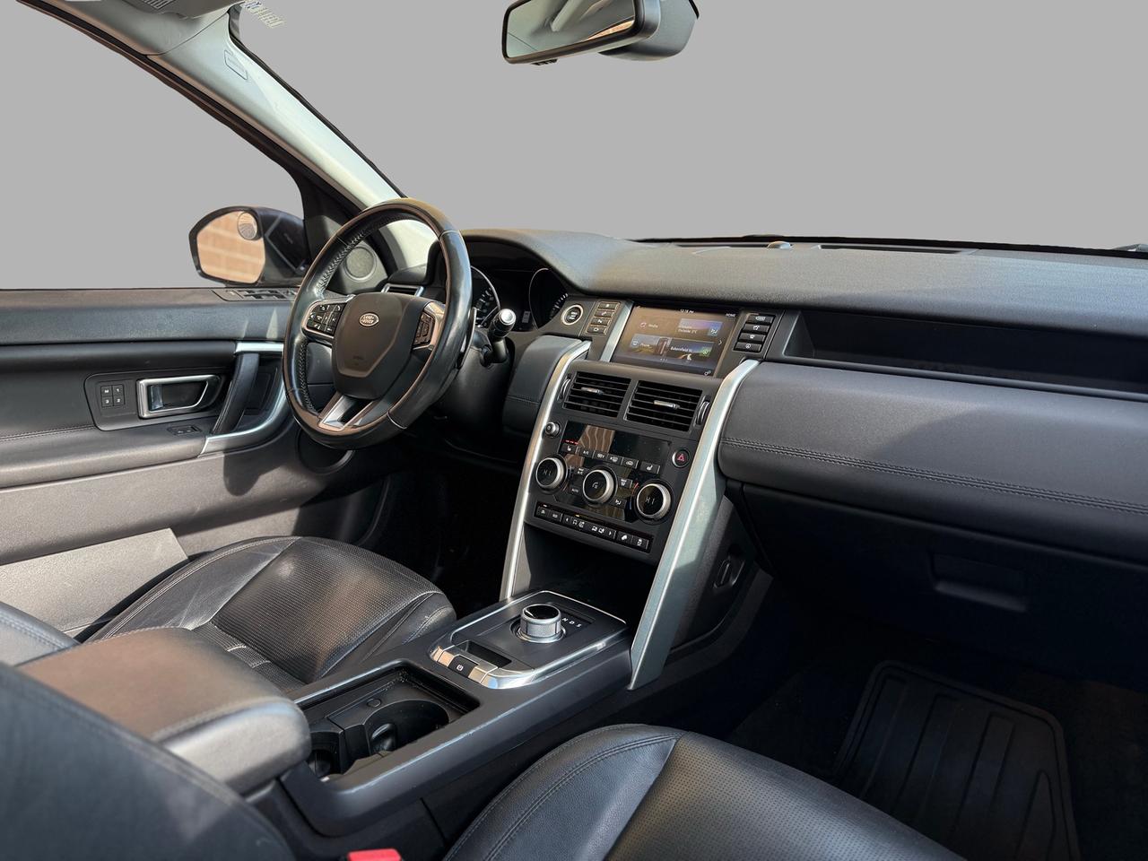 2016 Land Rover Discovery Sport HSE 4WD Photo