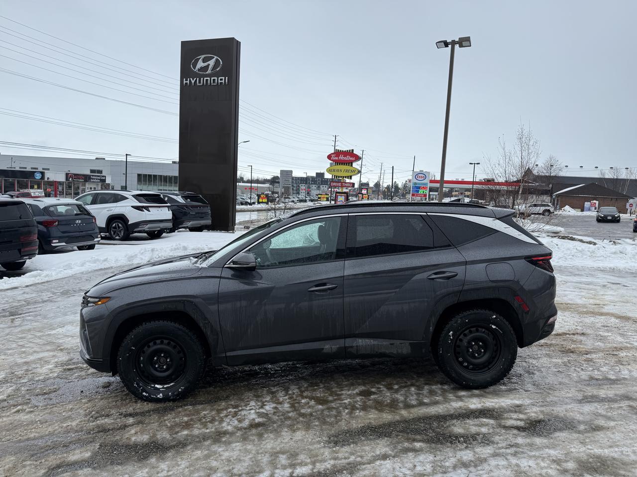 2022 Hyundai Tucson PREFERRED AWD W/TREND PACKAGE Photo2