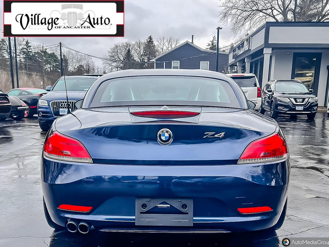 2010 BMW Z4 2dr Roadster sDrive30i Photo3