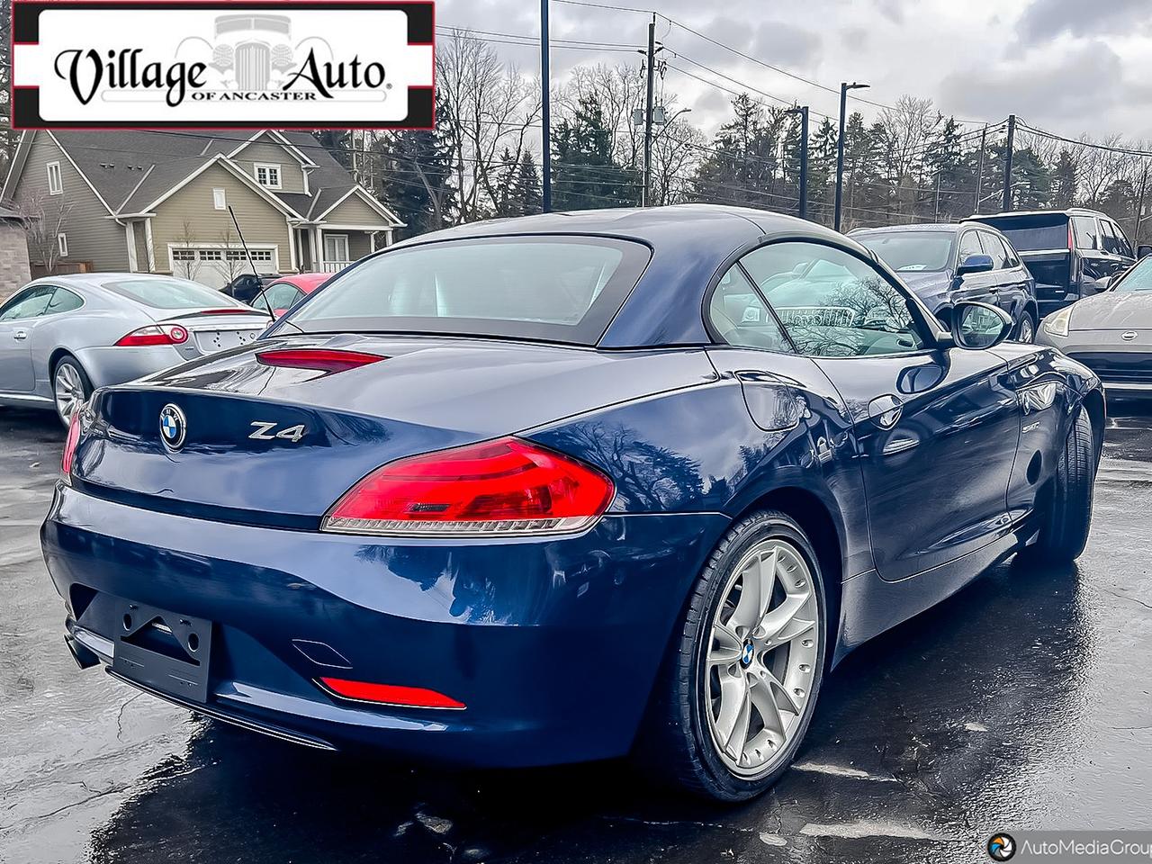 2010 BMW Z4 2dr Roadster sDrive30i Photo2