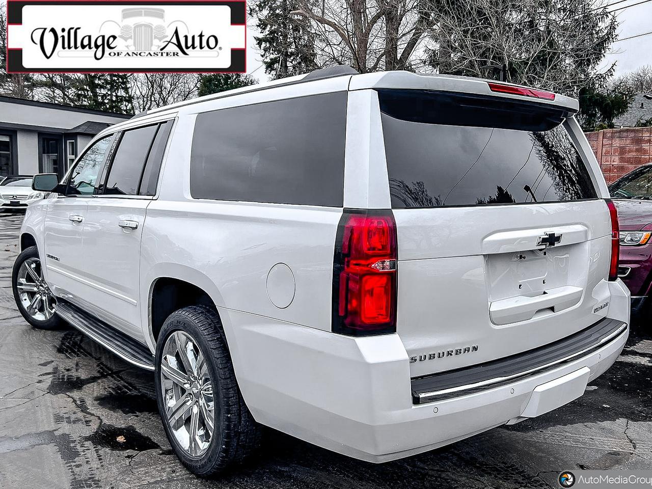 2019 Chevrolet Suburban 4WD 4dr 1500 Premier - Photo #5