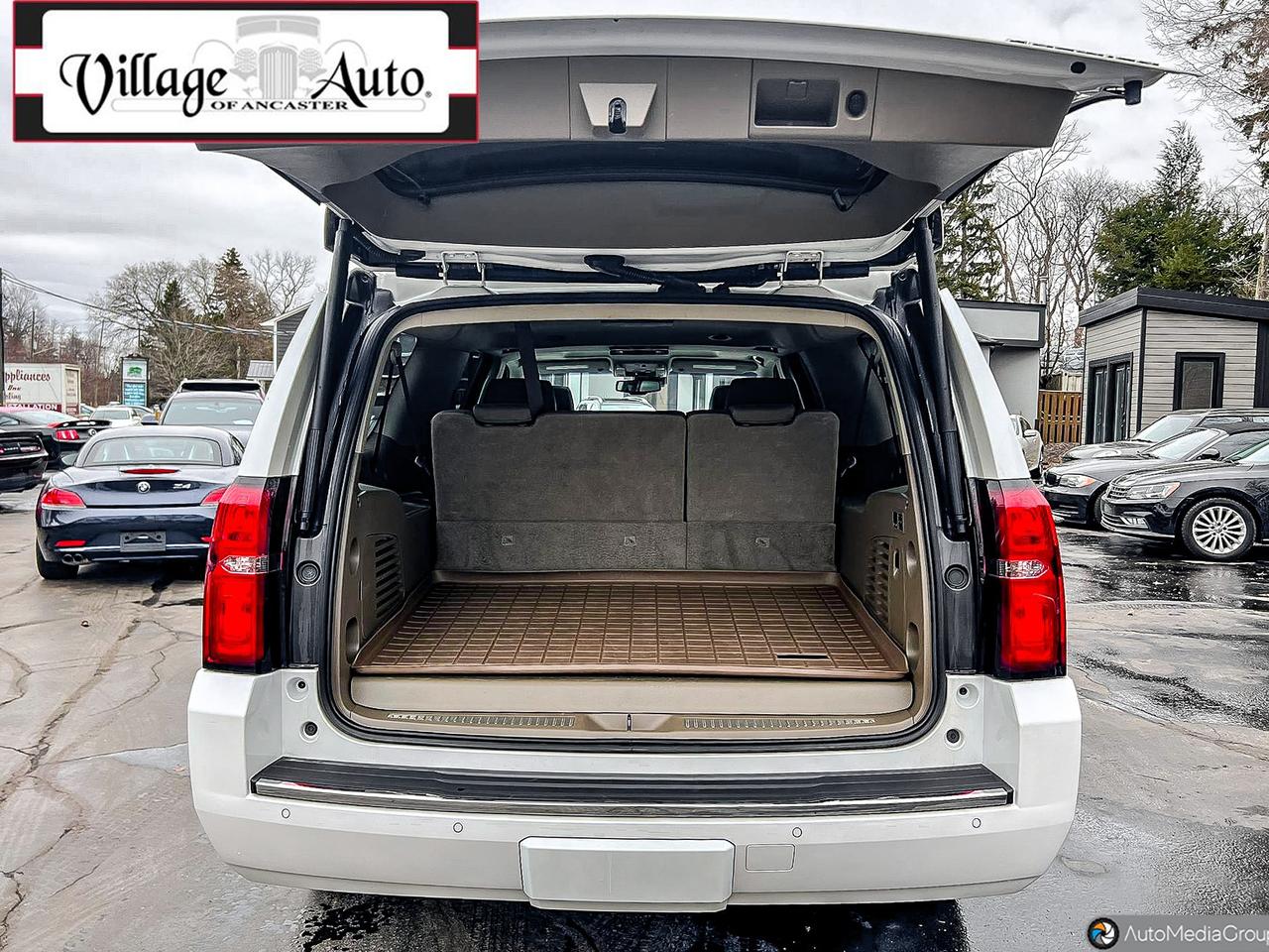 2019 Chevrolet Suburban 4WD 4dr 1500 Premier - Photo #9