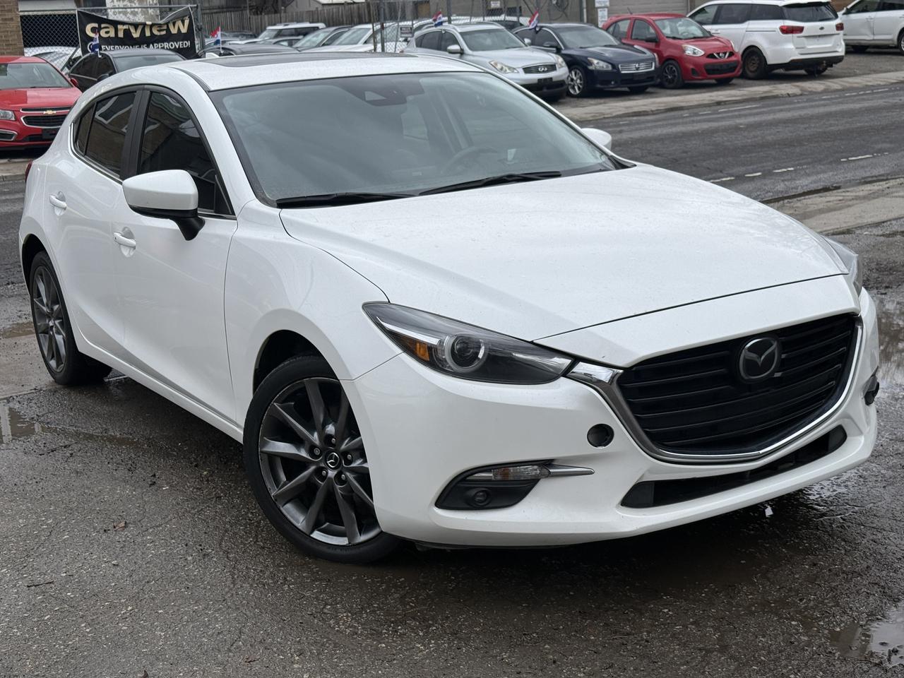 2018 Mazda MAZDA3 GT Photo2