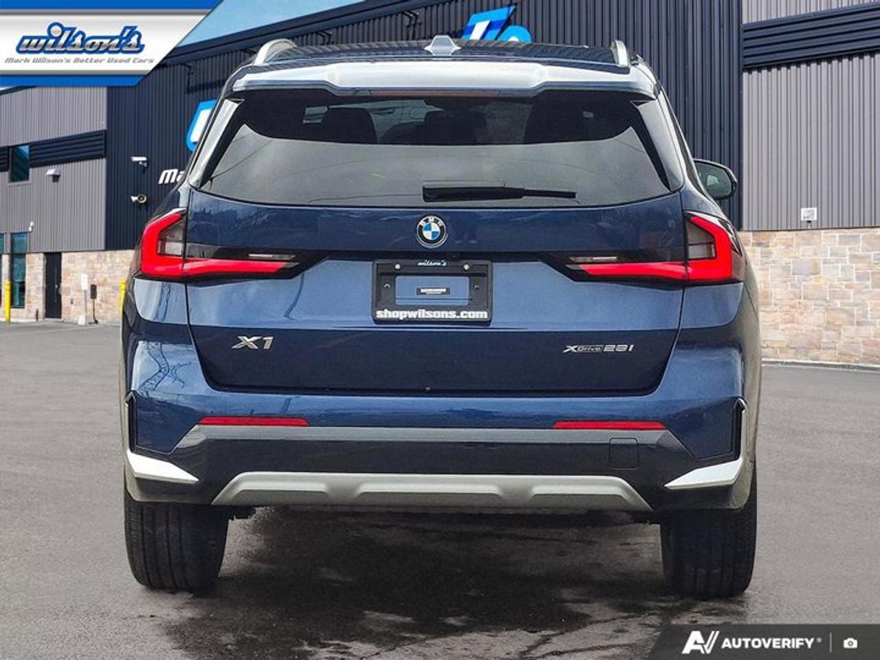 2023 BMW X1 xDrive28i | Pano Roof | Leather | Navi | Heated Seats + Steering | Power Liftgate | and More ! Photo