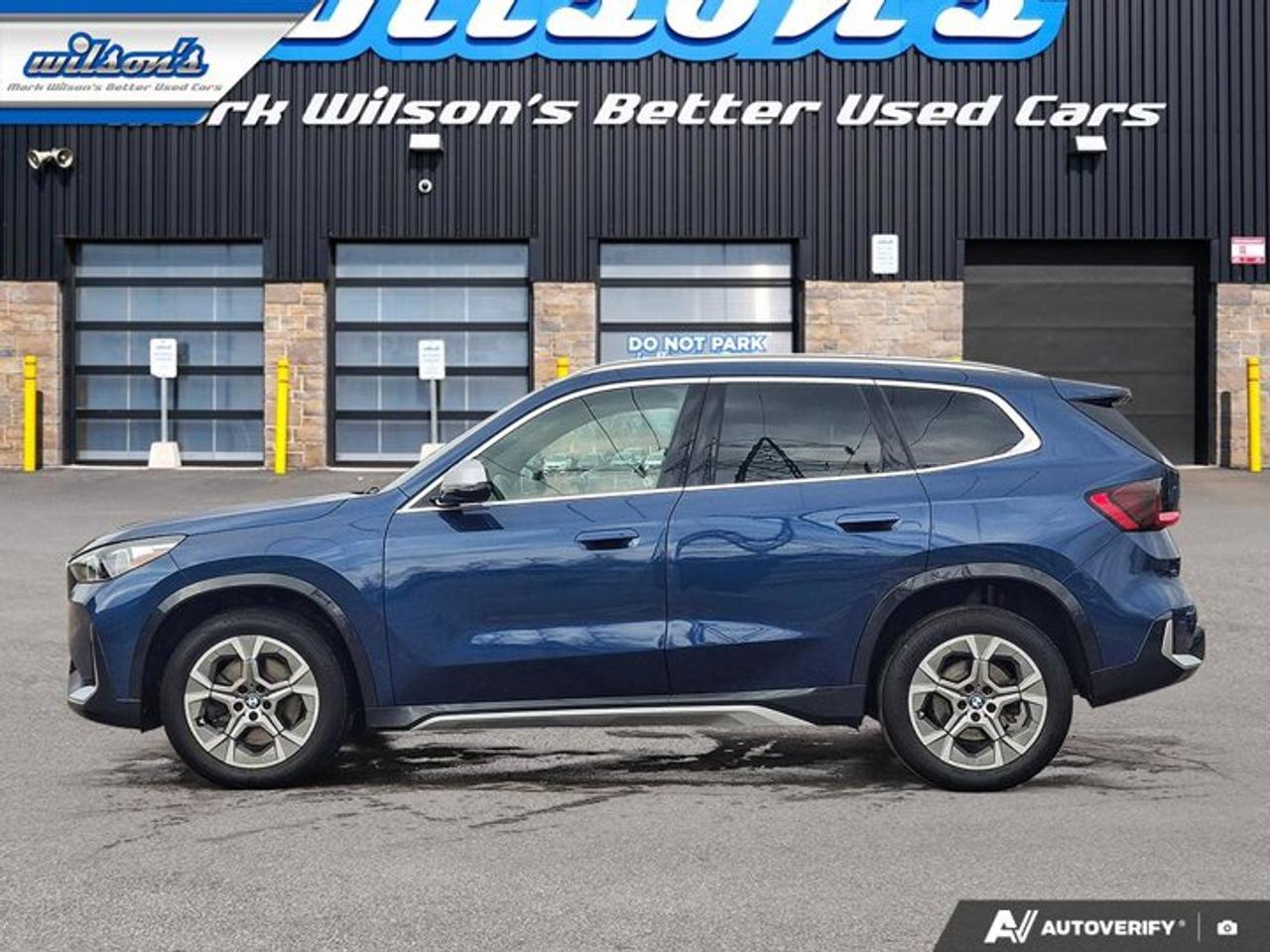 2023 BMW X1 xDrive28i | Pano Roof | Leather | Navi | Heated Seats + Steering | Power Liftgate | and More ! Photo