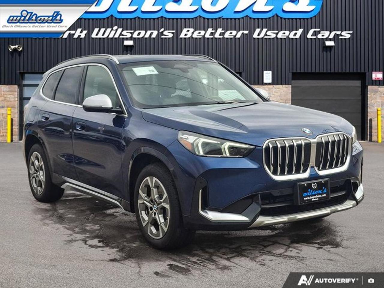 2023 BMW X1 xDrive28i | Pano Roof | Leather | Navi | Heated Seats + Steering | Power Liftgate | and More ! Photo