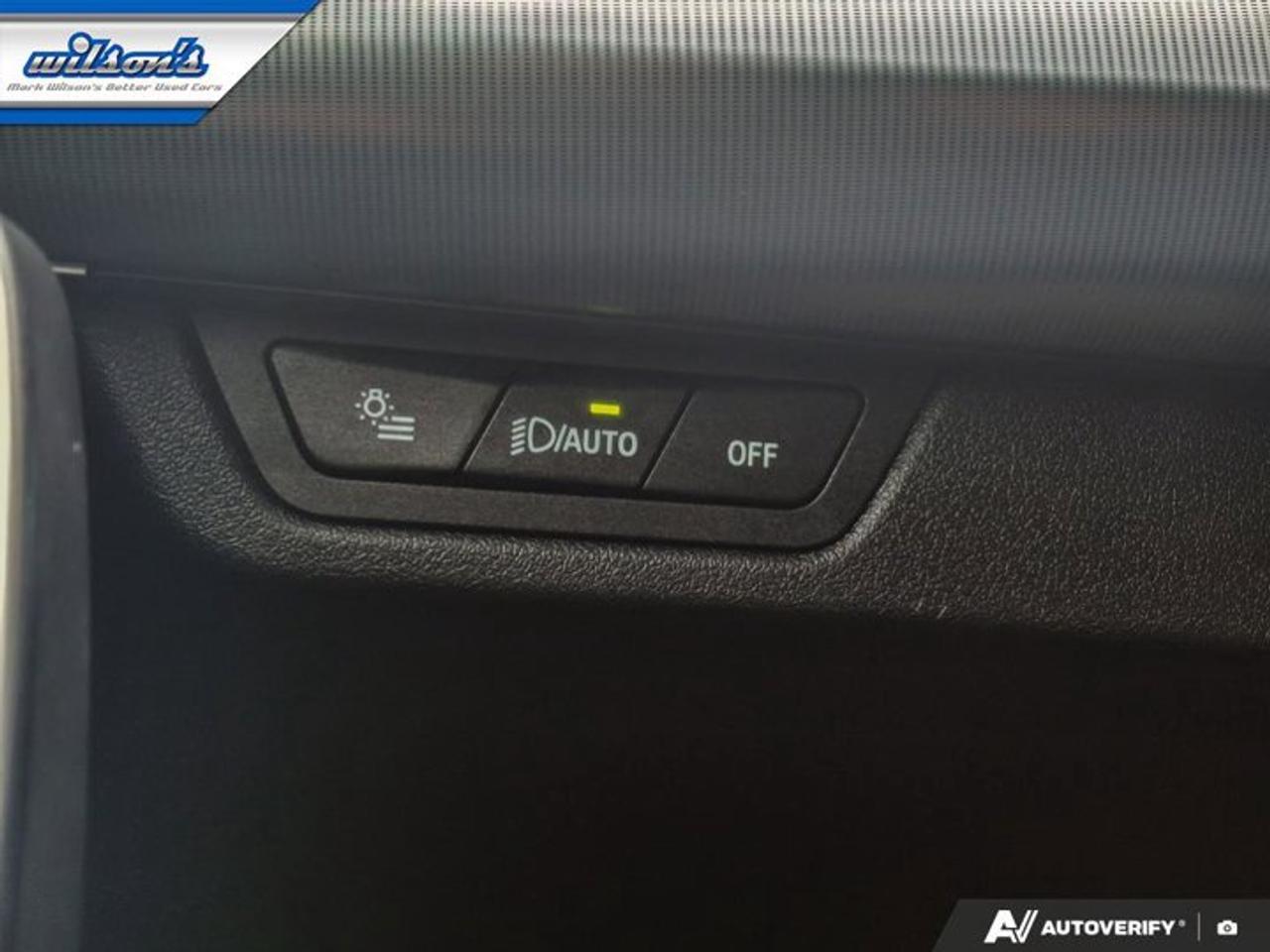 2023 BMW X1 xDrive28i | Pano Roof | Leather | Navi | Heated Seats + Steering | Power Liftgate | and More ! Photo