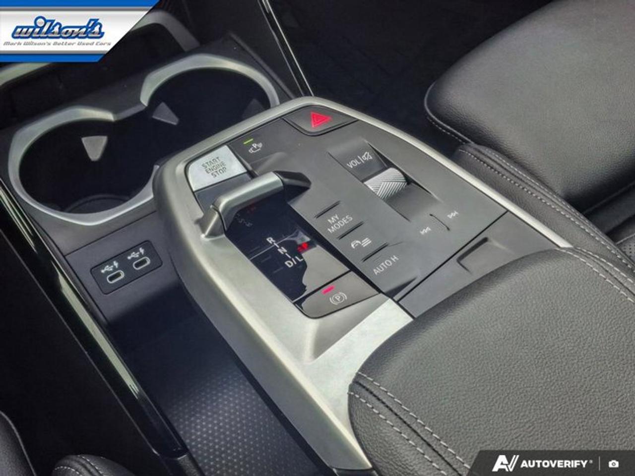 2023 BMW X1 xDrive28i | Pano Roof | Leather | Navi | Heated Seats + Steering | Power Liftgate | and More ! Photo