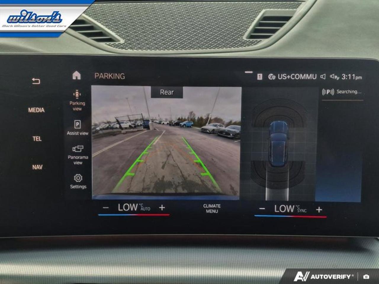 2023 BMW X1 xDrive28i | Pano Roof | Leather | Navi | Heated Seats + Steering | Power Liftgate | and More ! Photo