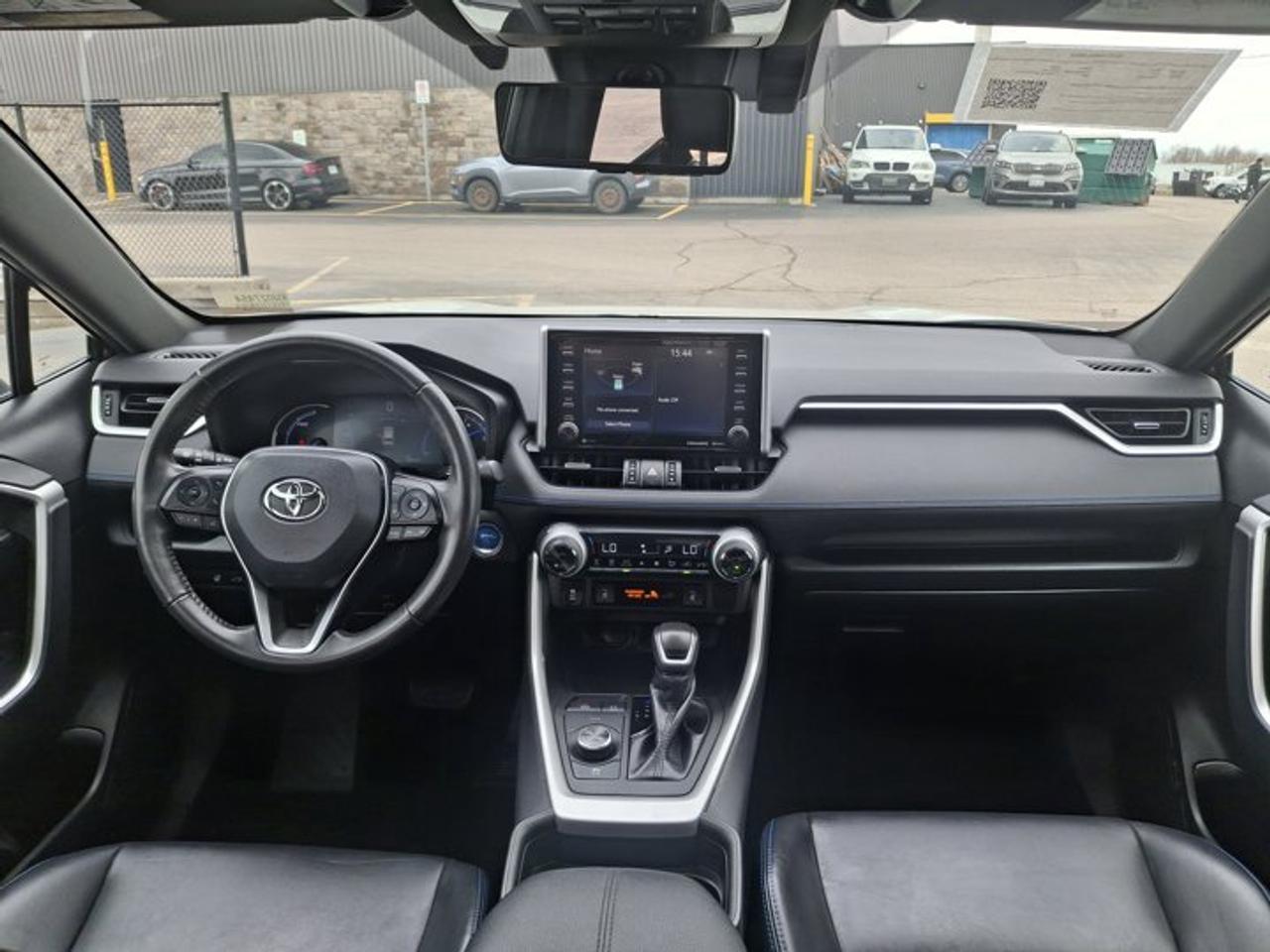 2019 Toyota RAV4 Hybrid XSE | Leatherette | Sunroof | Heated Wheel + Seats | Power Liftgate | Bluetooth | and More ! Photo