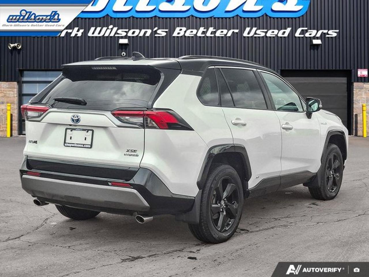 2019 Toyota RAV4 Hybrid XSE | Leatherette | Sunroof | Heated Wheel + Seats | Power Liftgate | Bluetooth | and More ! Photo4