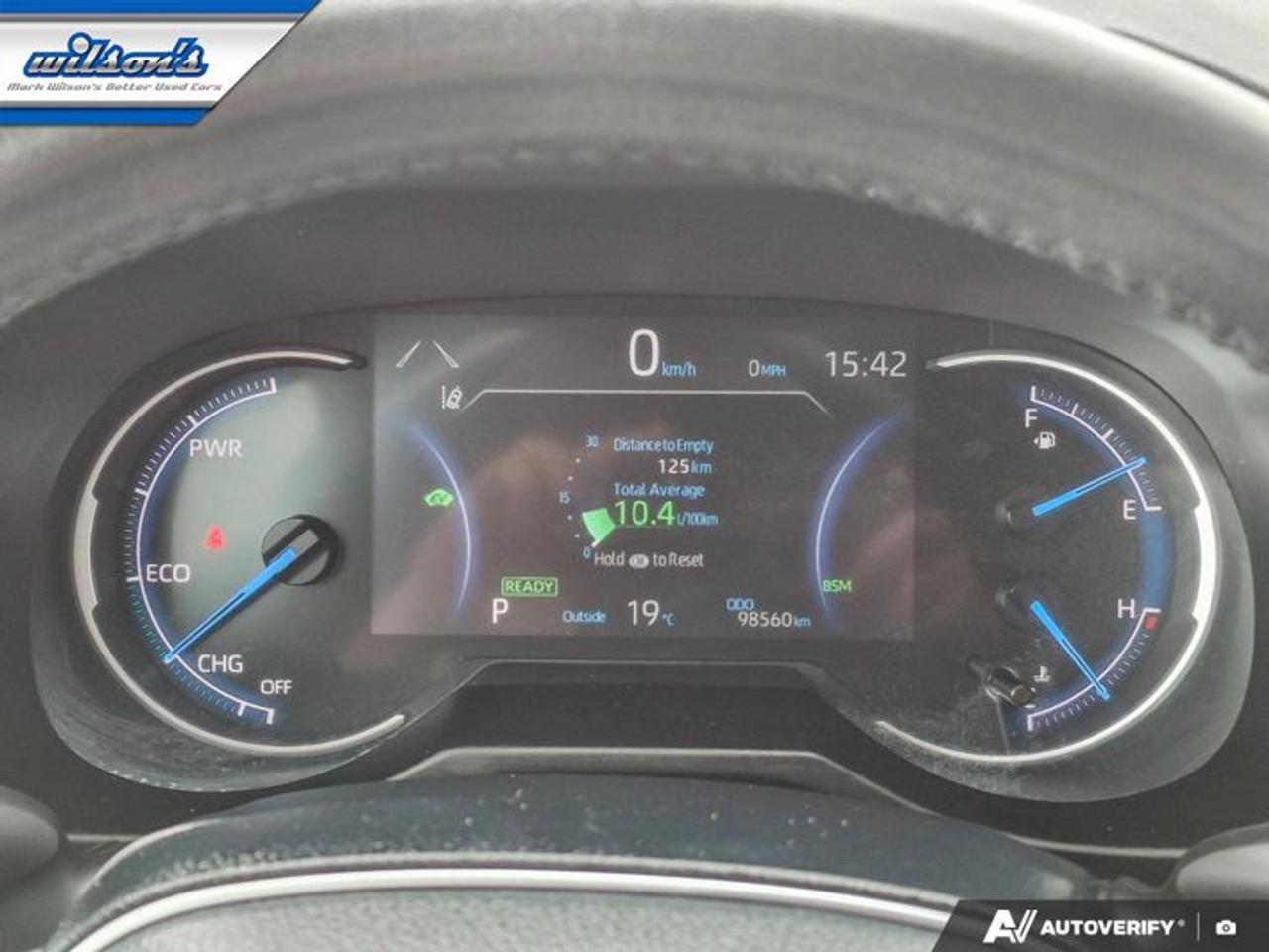2019 Toyota RAV4 Hybrid XSE | Leatherette | Sunroof | Heated Wheel + Seats | Power Liftgate | Bluetooth | and More ! Photo