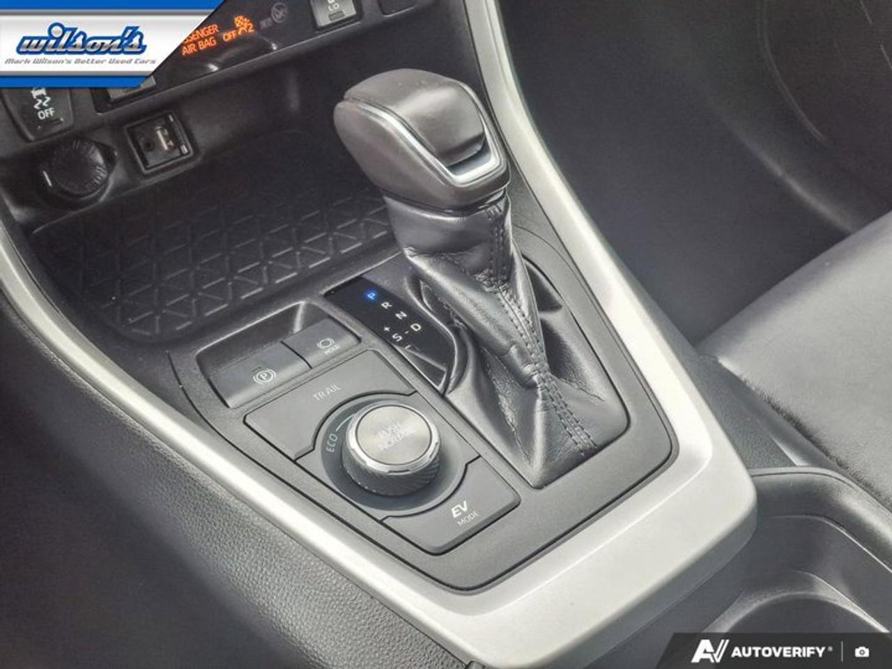 2019 Toyota RAV4 Hybrid XSE | Leatherette | Sunroof | Heated Wheel + Seats | Power Liftgate | Bluetooth | and More ! Photo