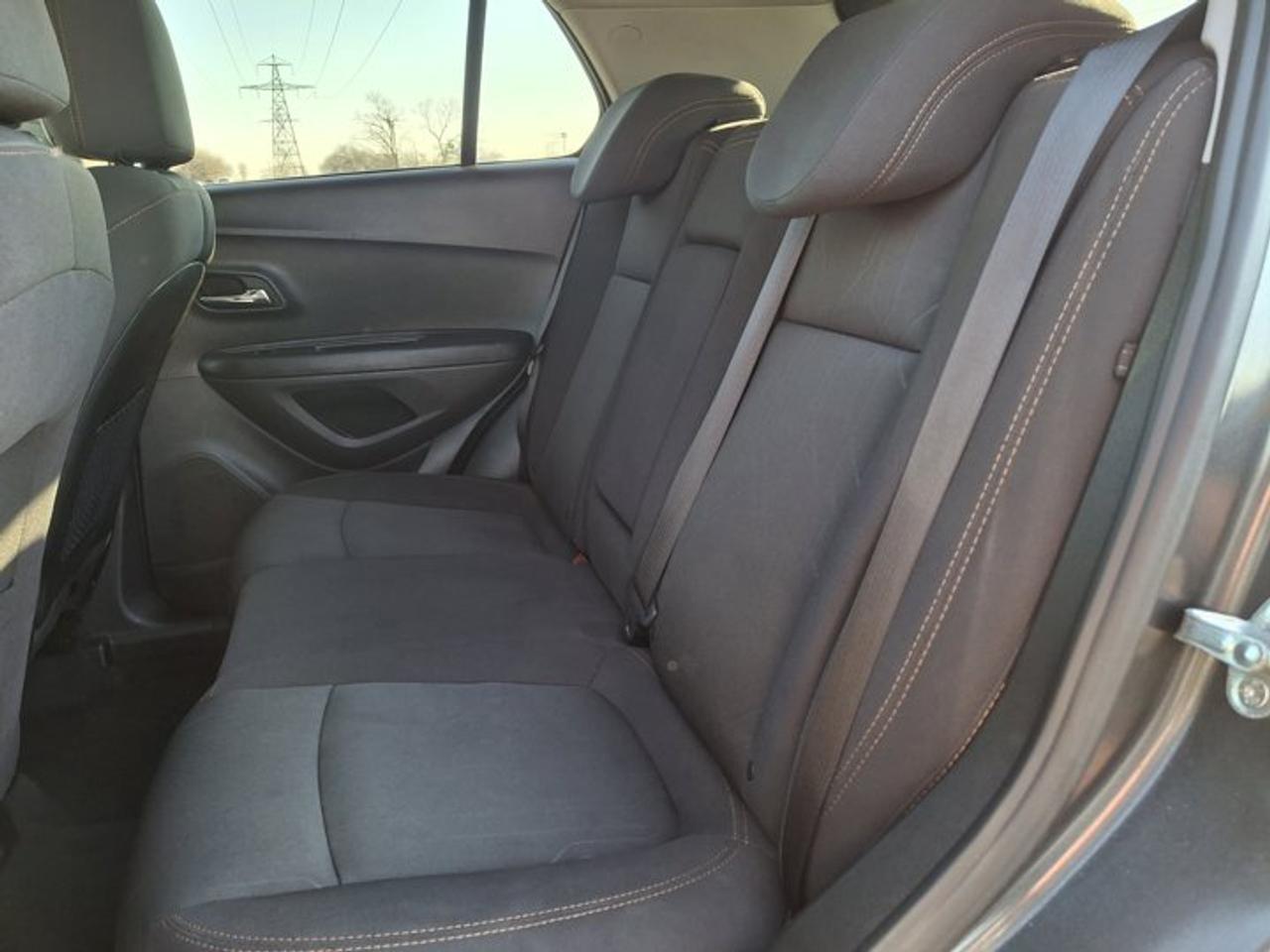 2019 Chevrolet Trax LT AWD | Alloys | Reverse Camera | Power Windows and Locks | Bluetooth |  and Much More ! Photo