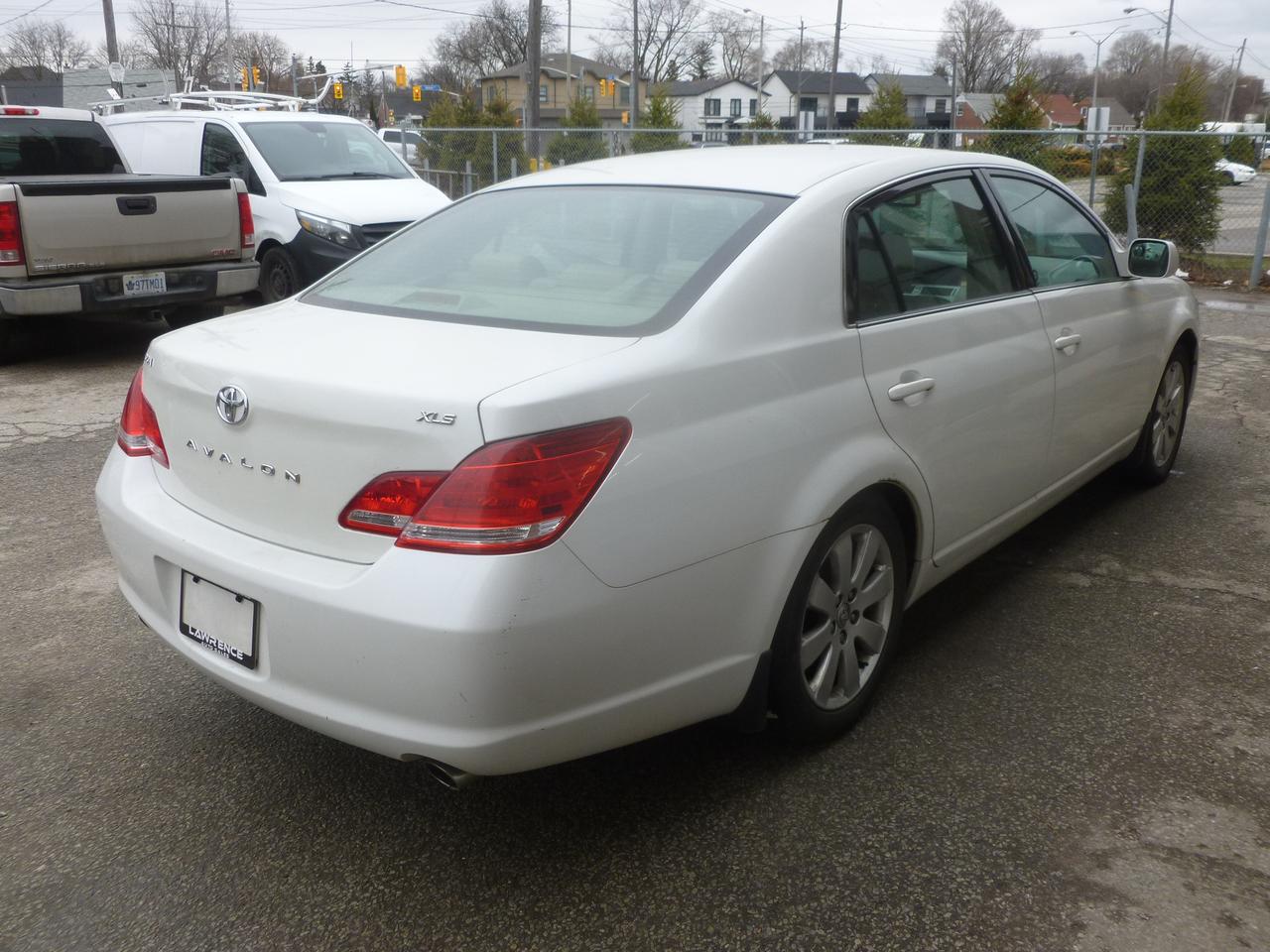 2006 Toyota Avalon XLS Photo4