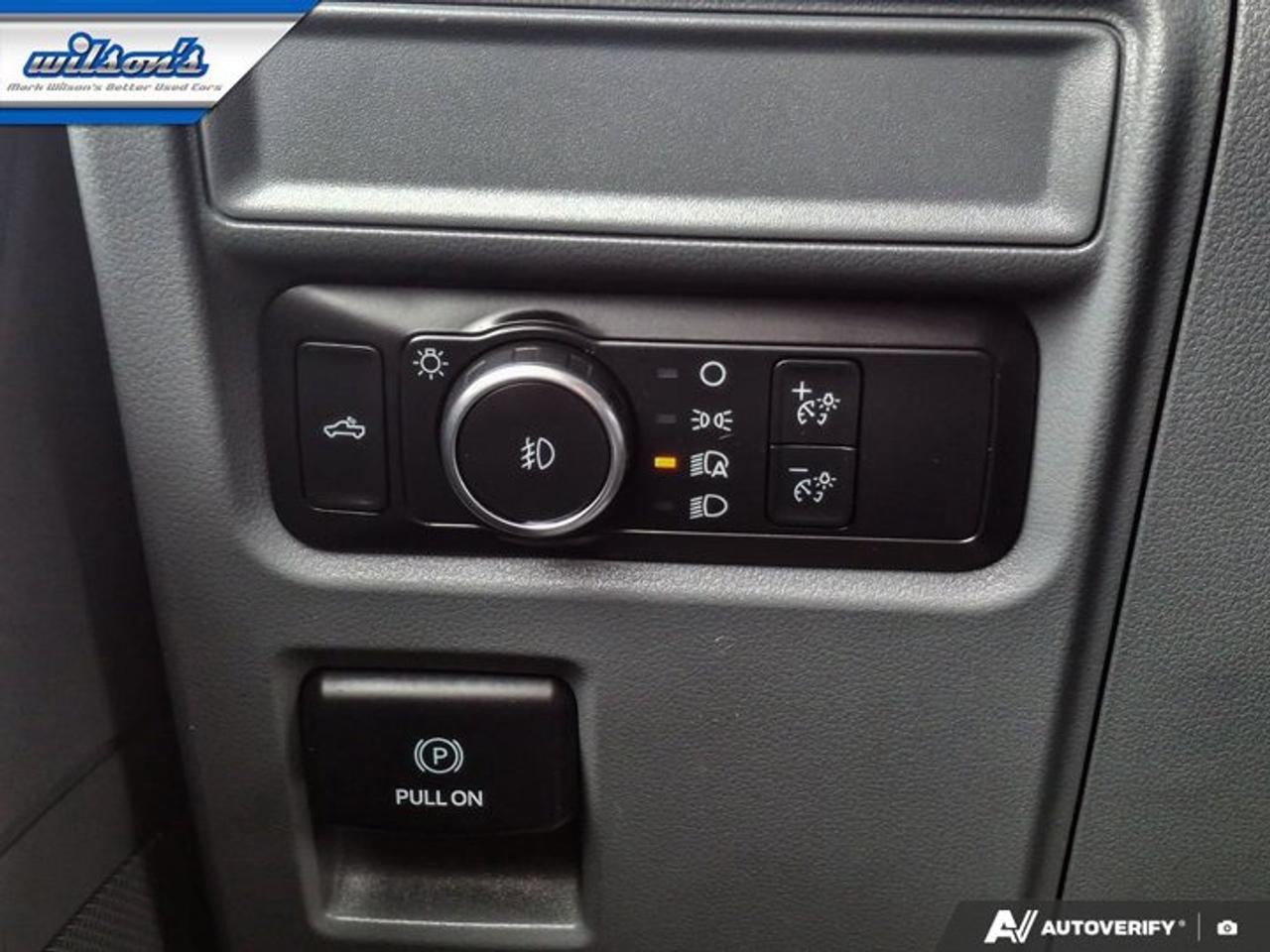 2022 Ford F-150 XLT Crew 4X4 | 3.5L | Nav | Bucket Seats | Tailgate Step | Tow Pkg | Remote Start | and More ! Photo