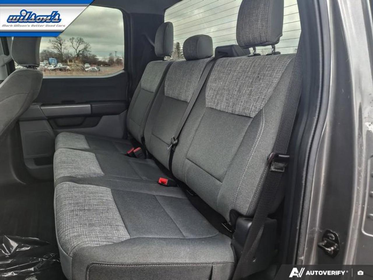 2022 Ford F-150 XLT Crew 4X4 | 3.5L | Nav | Bucket Seats | Tailgate Step | Tow Pkg | Remote Start | and More ! Photo