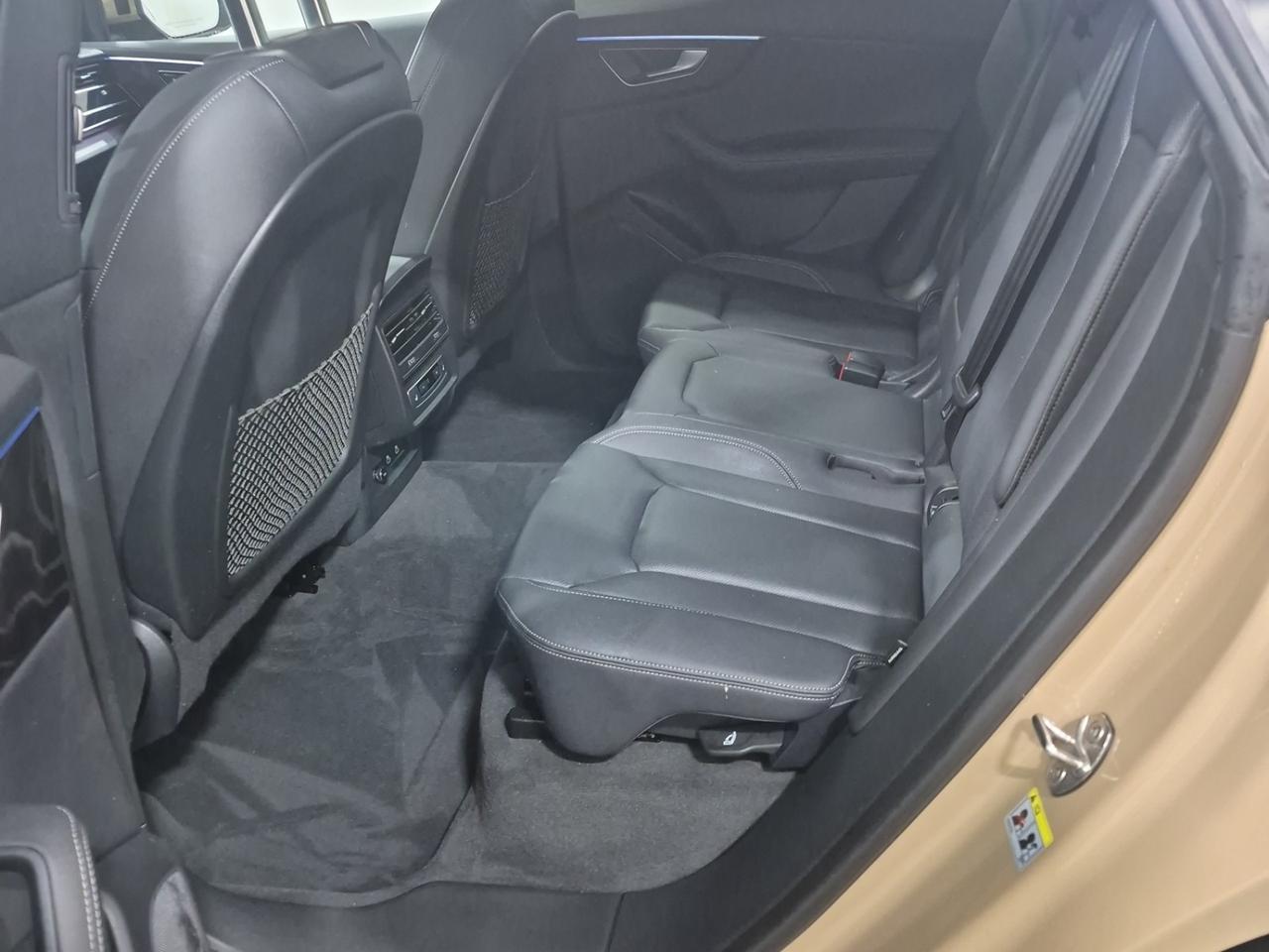 2025 Audi Q8 PROGRESSIV 55 TFSI |QUATTRO|NAVI|PANO|CAM Photo3