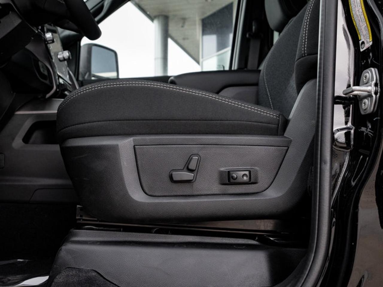 2026 RAM 2500 Big Horn Photo