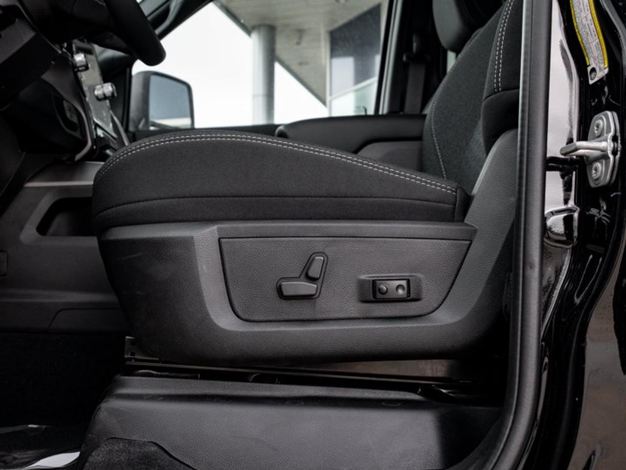 2026 RAM 2500 Big Horn Photo