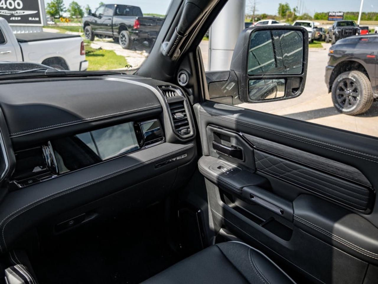 2026 RAM 3500 Limited Photo
