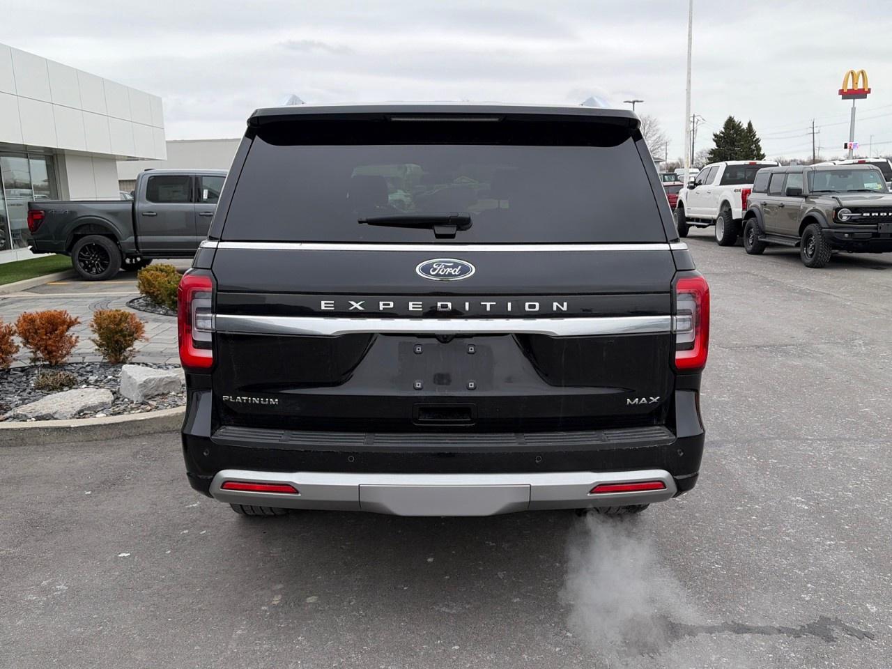 2023 Ford Expedition Platinum Max 4X4 Photo