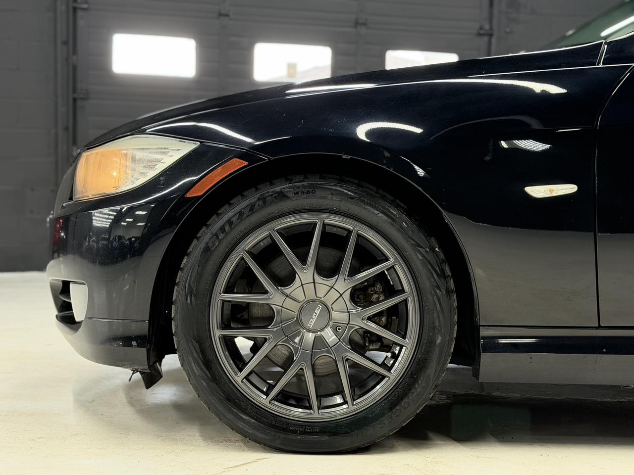 2011 BMW 323i SUNROOF|HEATED SEATS|DUAL CLIMATE|CLEAN CARFAX| Photo