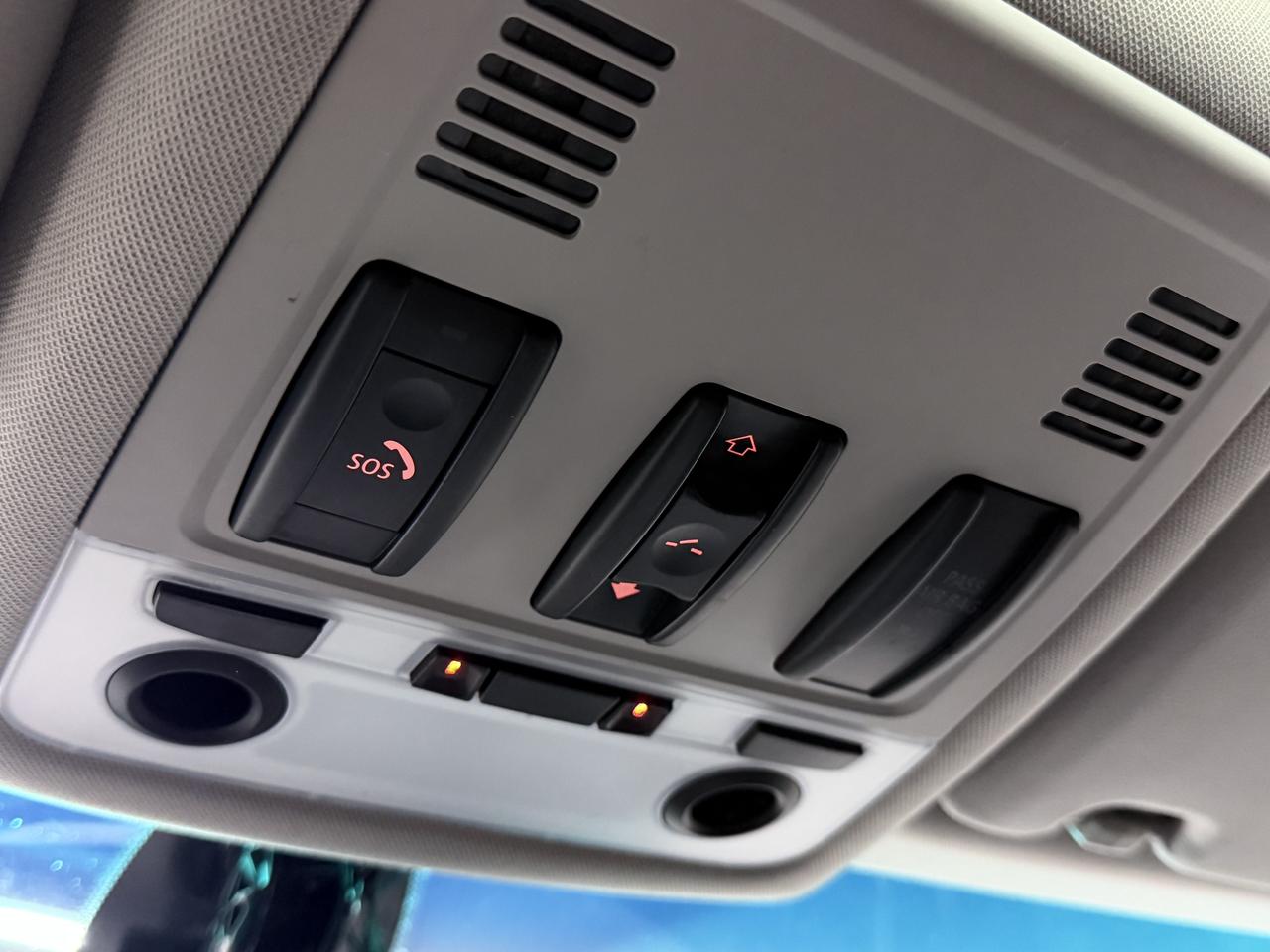 2011 BMW 323i SUNROOF|HEATED SEATS|DUAL CLIMATE|CLEAN CARFAX| Photo