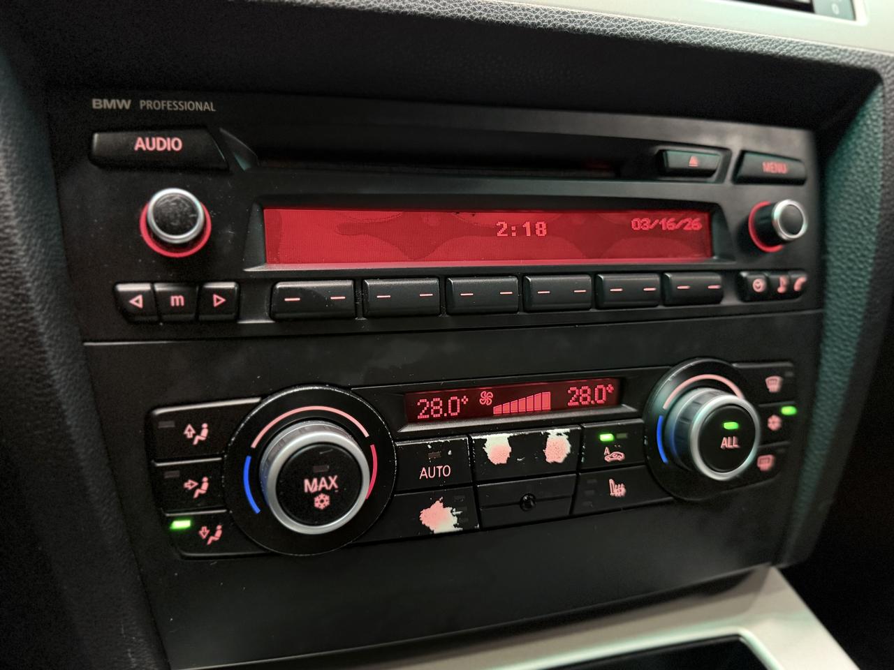 2011 BMW 323i SUNROOF|HEATED SEATS|DUAL CLIMATE|CLEAN CARFAX| Photo