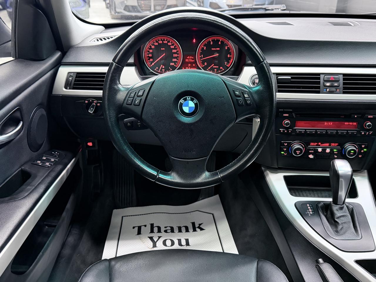 2011 BMW 323i SUNROOF|HEATED SEATS|DUAL CLIMATE|CLEAN CARFAX| Photo