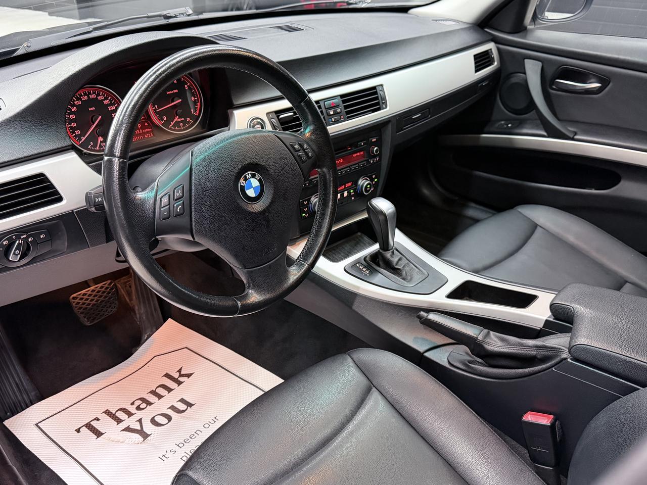 2011 BMW 323i SUNROOF|HEATED SEATS|DUAL CLIMATE|CLEAN CARFAX| Photo