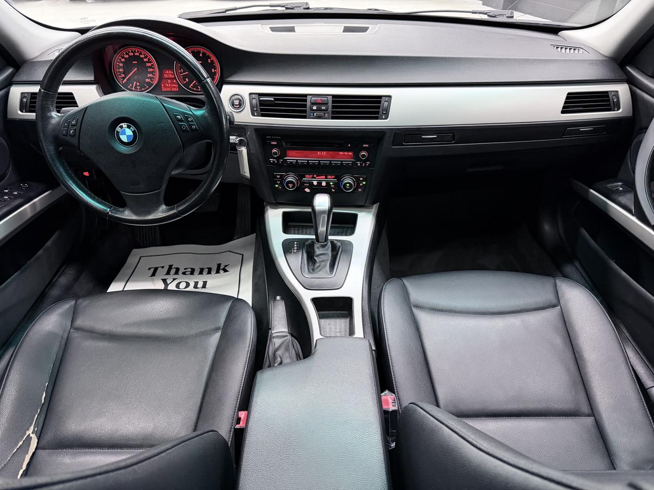 2011 BMW 323i SUNROOF|HEATED SEATS|DUAL CLIMATE|CLEAN CARFAX| Photo