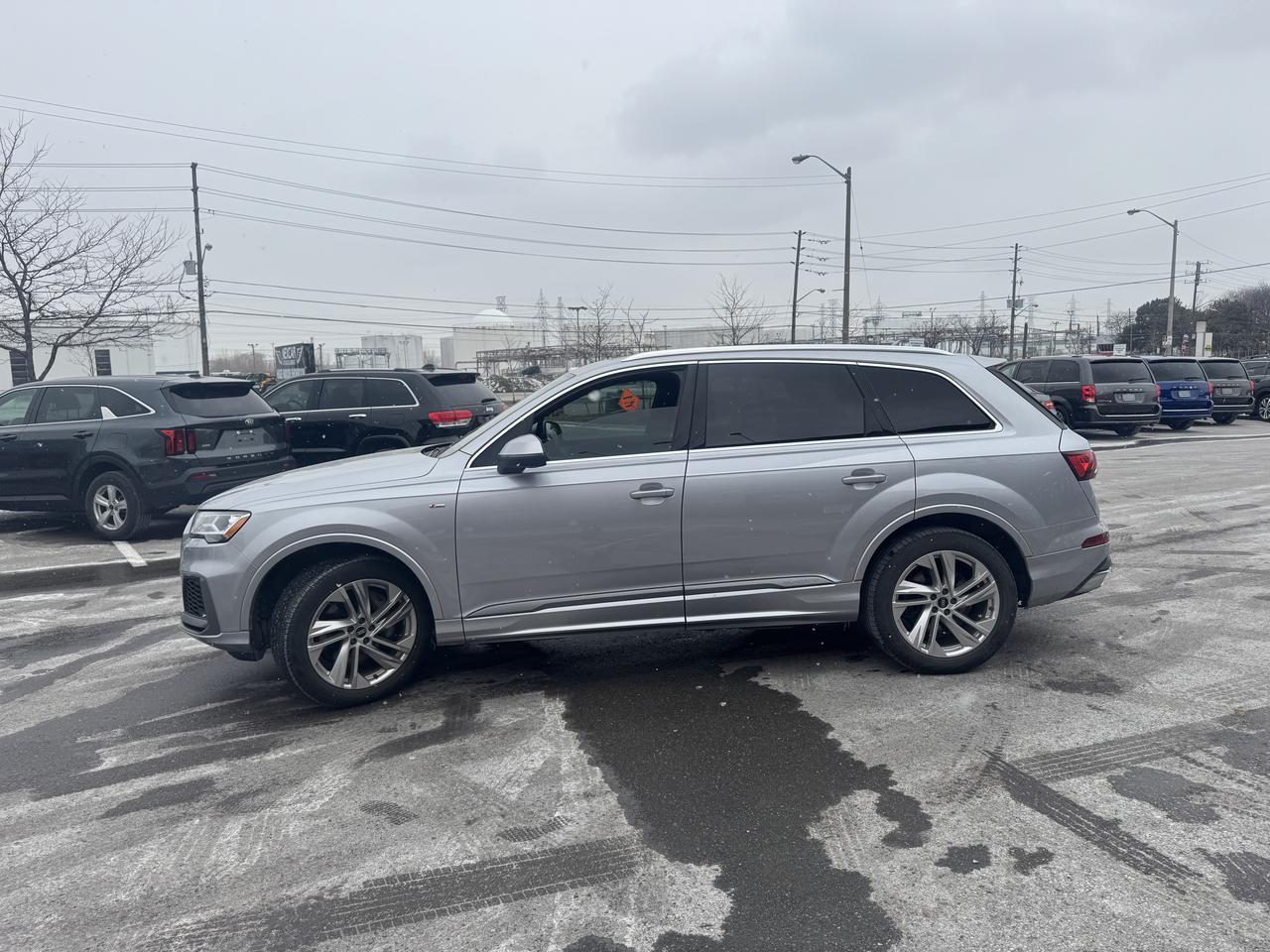 2021 Audi Q7 KOMFORT AWD 7 PASS NAV LEATHER PAN/ROOF B/SPOT CAM Photo3