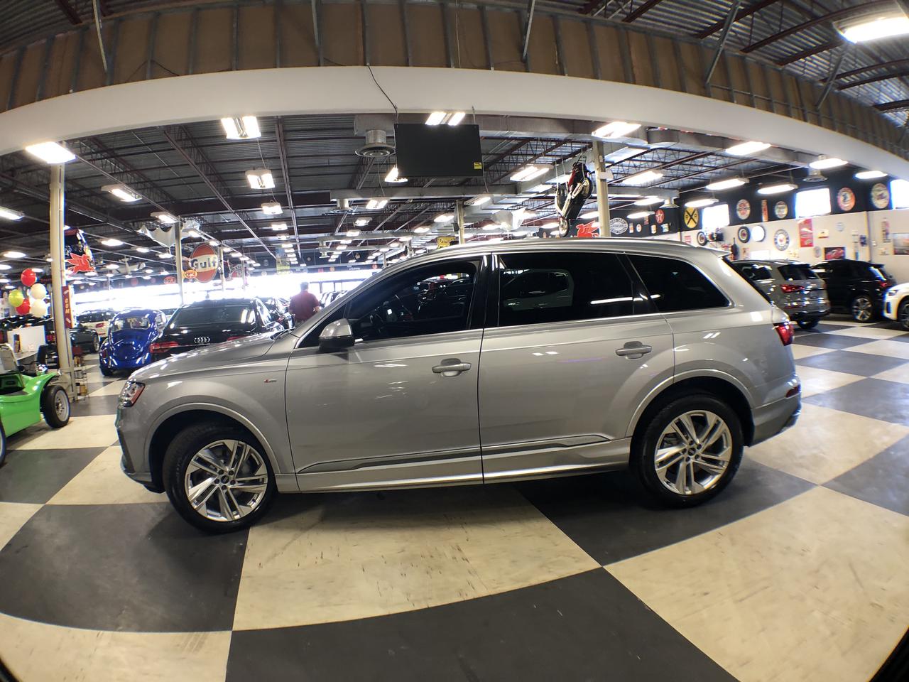 2021 Audi Q7 KOMFORT AWD 7 PASS NAV LEATHER PAN/ROOF B/SPOT CAM Photo2