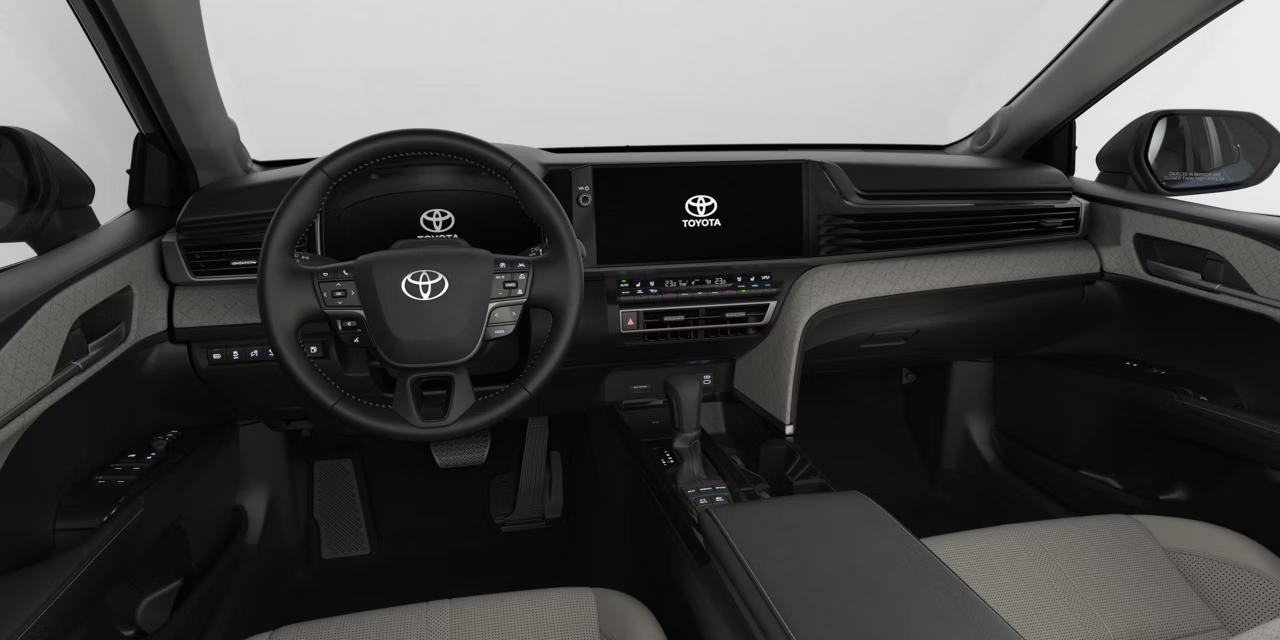 2026 Toyota Camry XLE AWD Photo