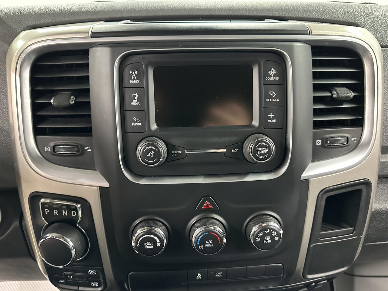 2019 RAM 1500 Classic SLT Photo30