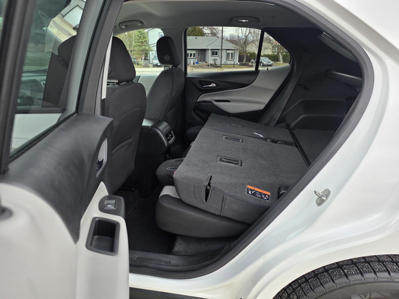 2020 Chevrolet Equinox LS AWD Photo