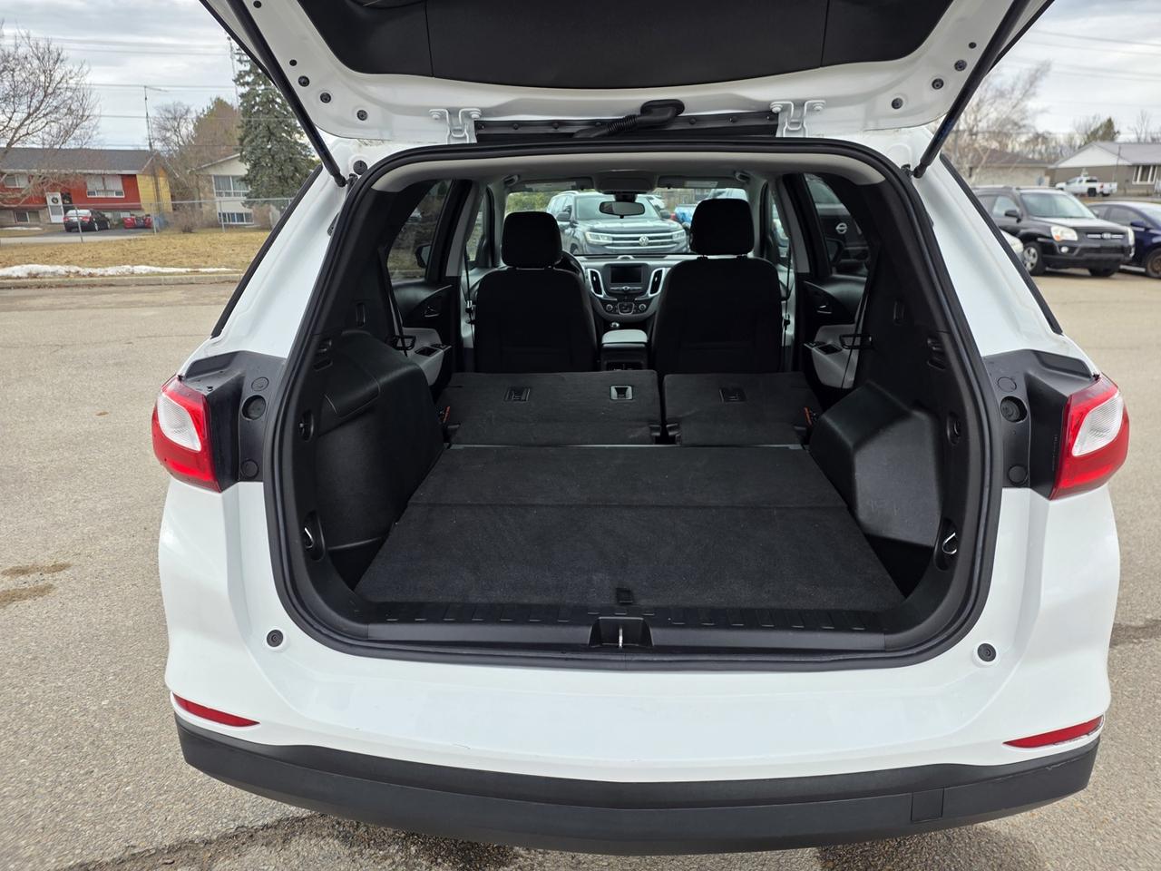 2020 Chevrolet Equinox LS AWD Photo