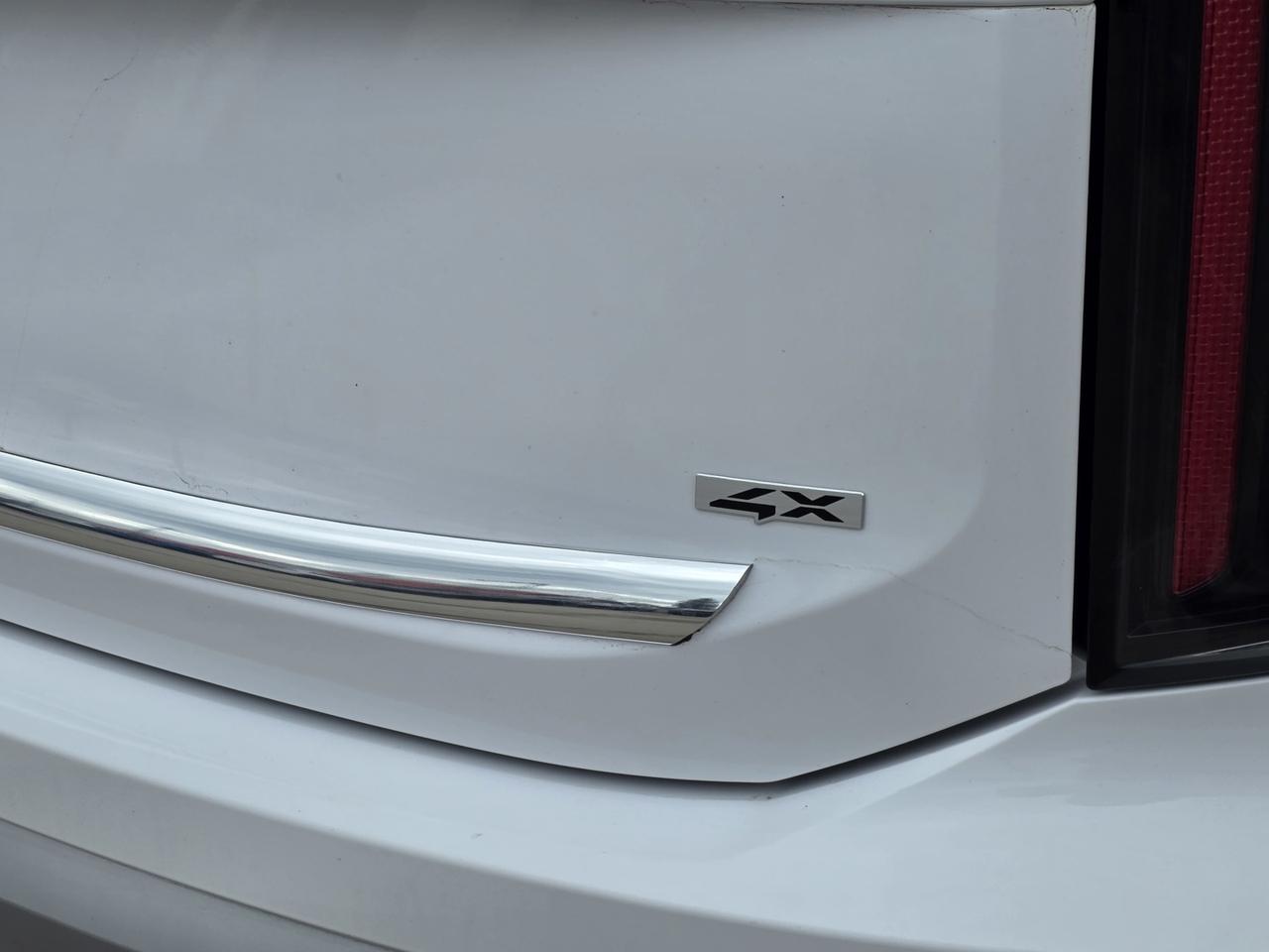 2023 Kia Telluride SX AWD includes snow tires on rims! Photo